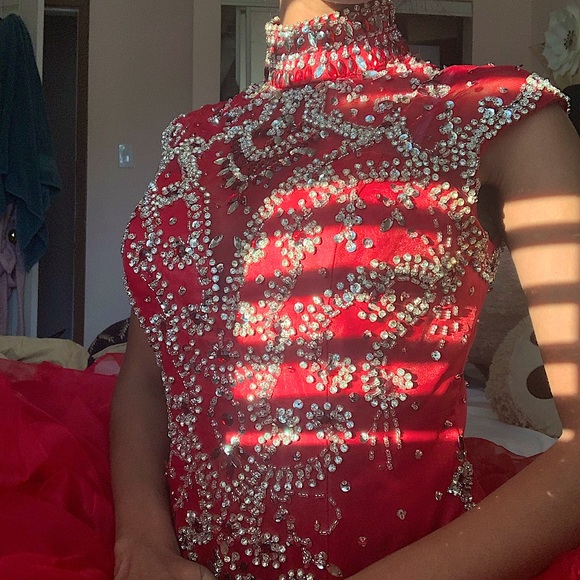 Beautiful Burgandy Satin Gown - Picture 5 of 6